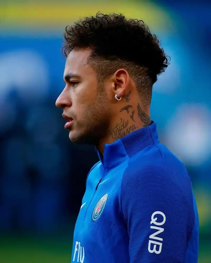 在近期国际 在近期国际